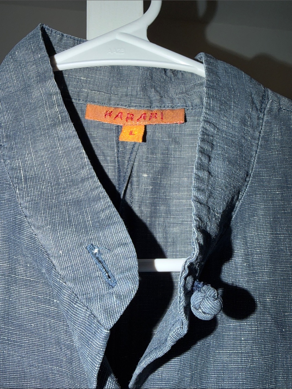 Harari Sleeveless Button-Front Chambray Blouse- linen silk blend